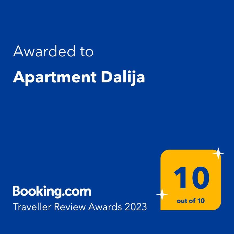 Apartment Dalija Baska Voda Bagian luar foto